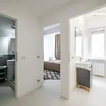 Centre - Spacious - Jacuzzi - Ac - Wifi Lägenhet