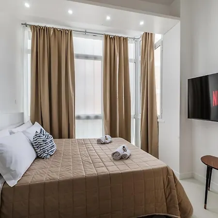 Centre - Spacious - Jacuzzi - Ac - Wifi * Rom