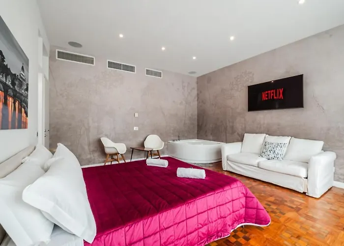 Centre - Spacious - Jacuzzi - Ac - Wifi