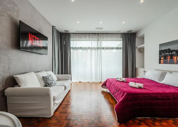 아파트 Centre - Spacious - Jacuzzi - Ac - Wifi *