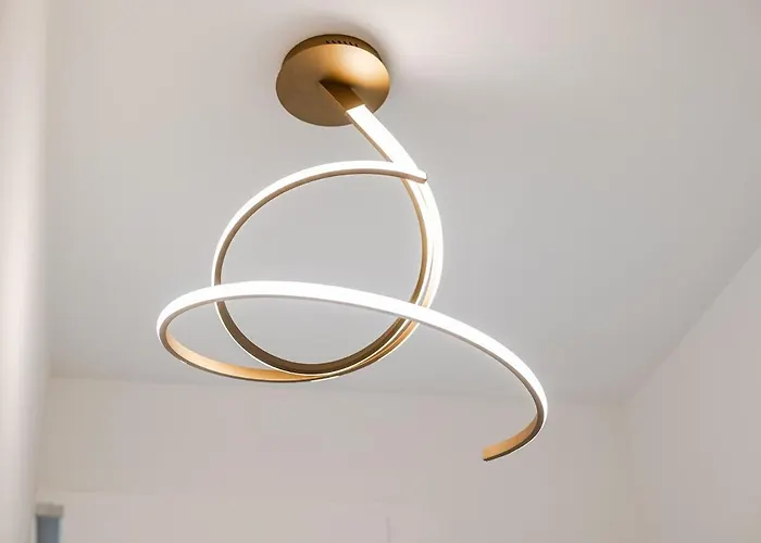 Centre - Spacious - Jacuzzi - Ac - Wifi 아파트