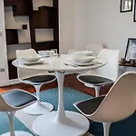 Apartment Centre - Spacious - Jacuzzi - Ac - Wifi *