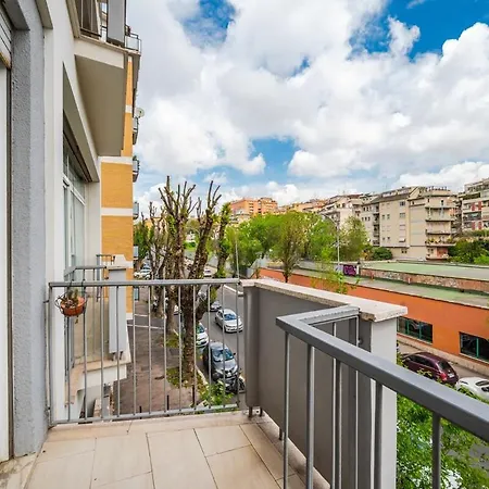 Centre - Spacious - Jacuzzi - Ac - Wifi Apartment
