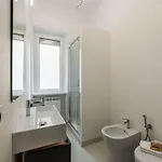 Centre - Spacious - Jacuzzi - Ac - Wifi アパート