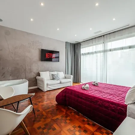 Centre - Spacious - Jacuzzi - Ac - Wifi Daire