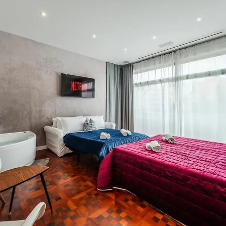 Centre - Spacious - Jacuzzi - Ac - Wifi Daire *